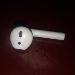 APPLE EAR BUD!!!