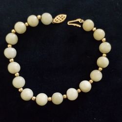 14k Gold and Jade Bracelet 