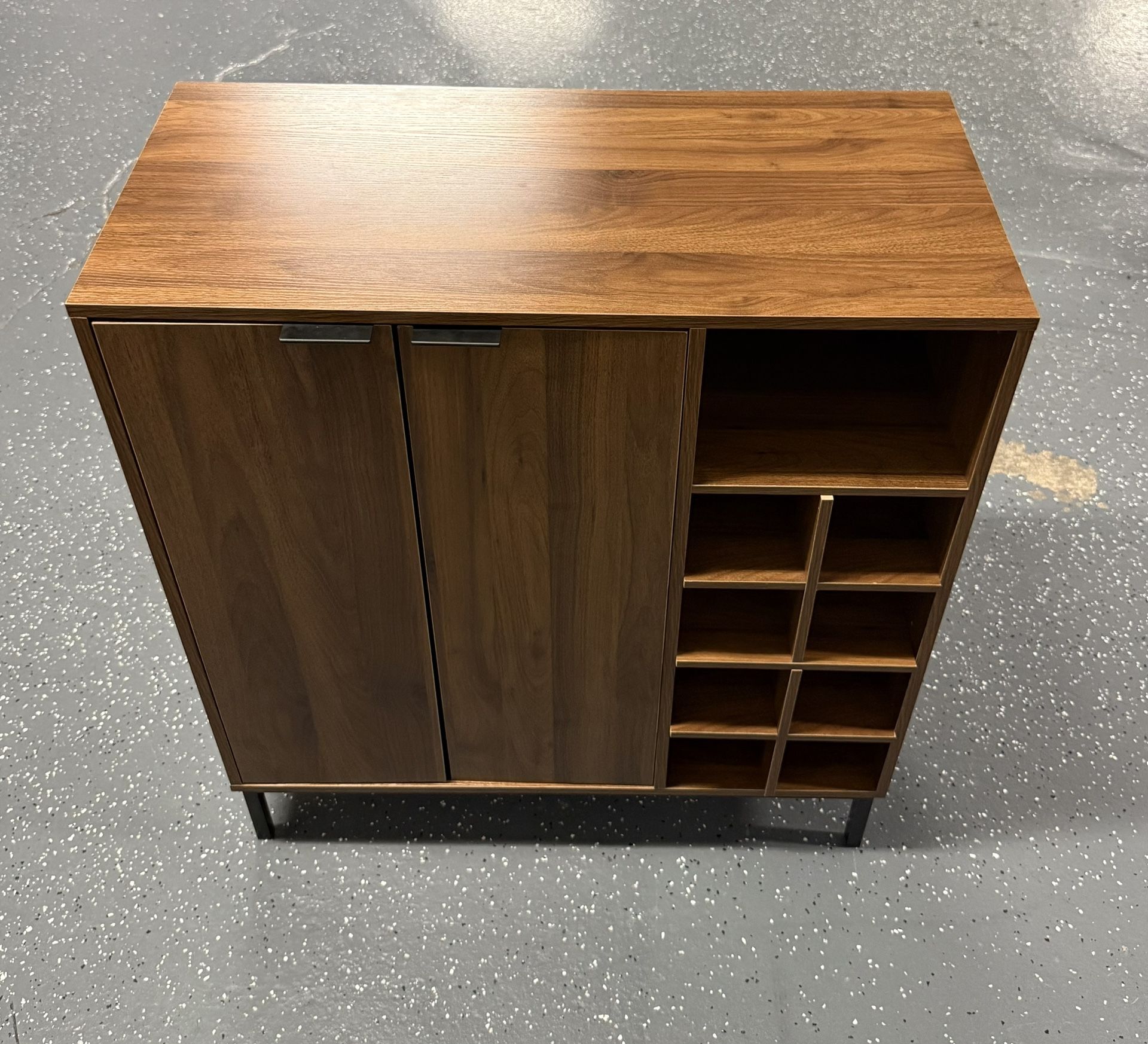 Walnut Wood Bar Cabinet with Wine Rack