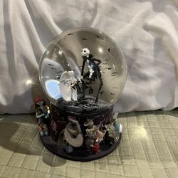Disney Nightmare Before Christmas Snow Globe 