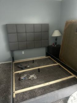 Queens bedroom