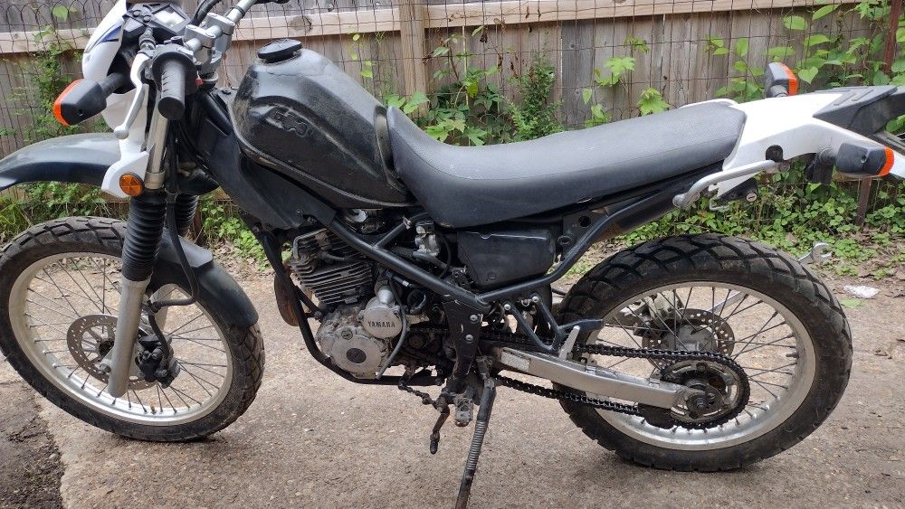 2009 Yamaha XT250 Dual Sport Dirt Bike