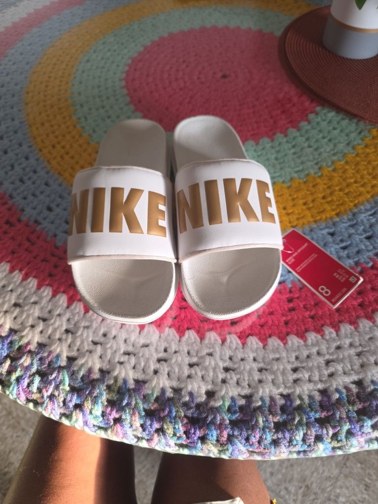 Nike shoes Size 8
