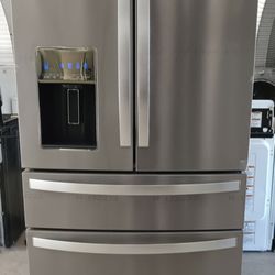 2025 Whirlpool Stainless Steel 4-door French Door Refrigerator 