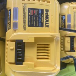 DeWalt Fast Charger