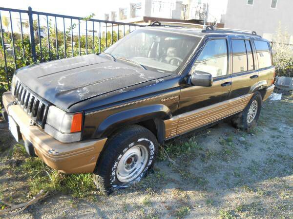 96 Jeep grand Cherokee Parting out.