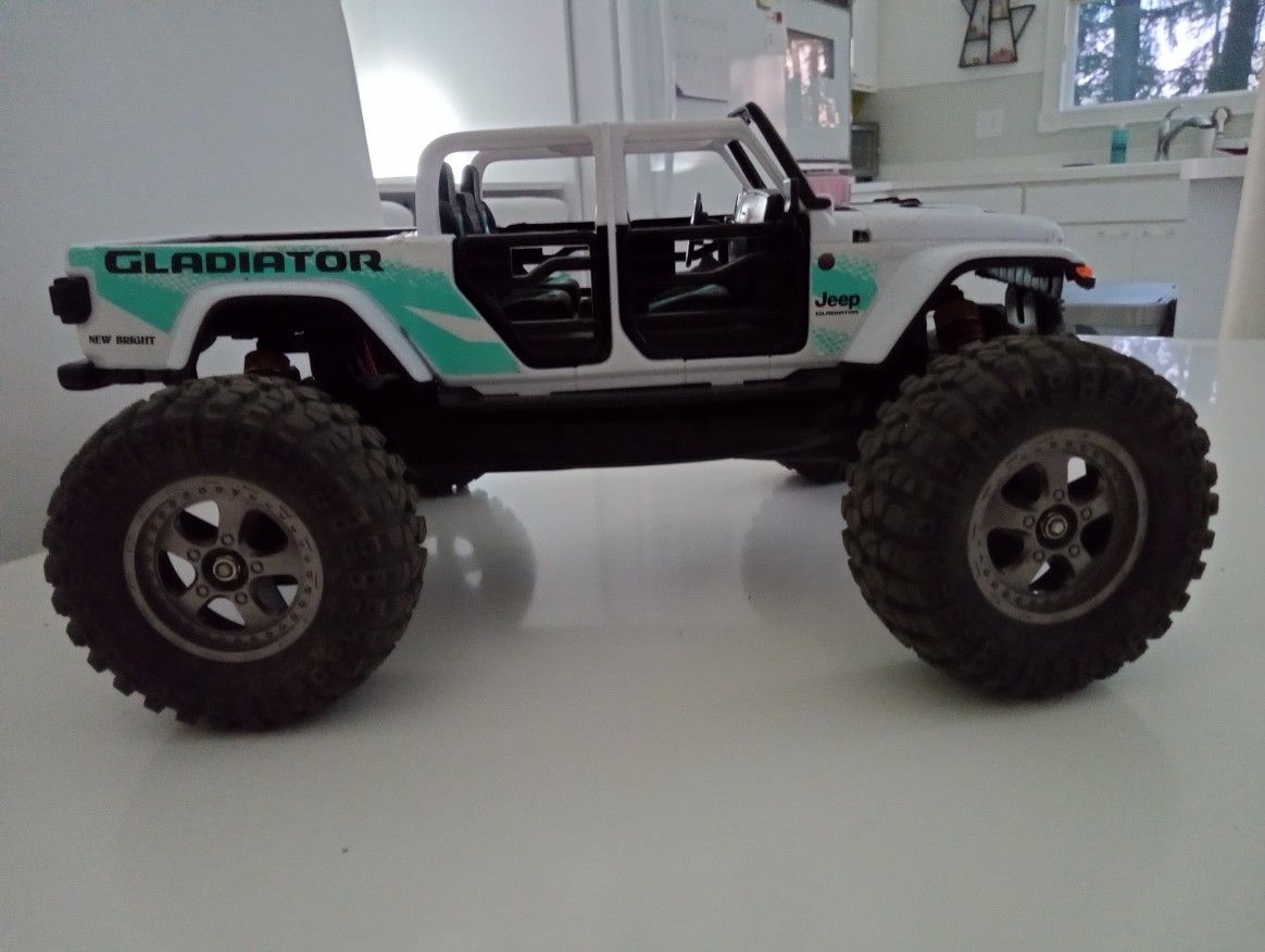 1:12 Custom Jeep RC Car. Two Wheel Drive.