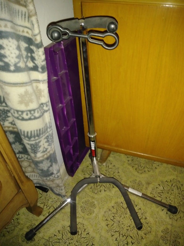 Guitar Stand