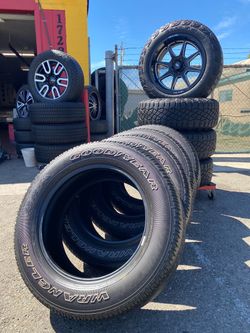 Goodyear wrangler SR-A 275/60/20”