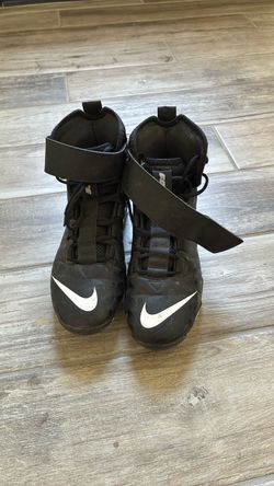 Football cleats