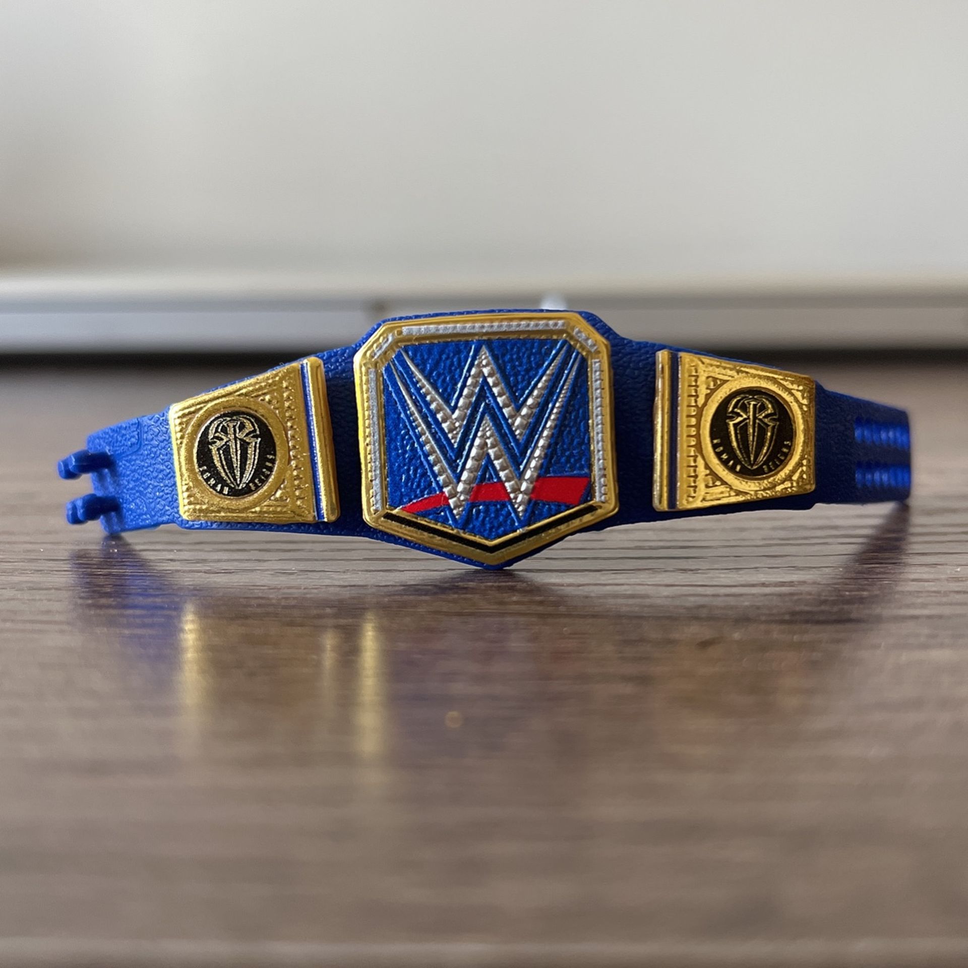 WWE- Roman Reigns Universal Championship Figure Blue Belt Title