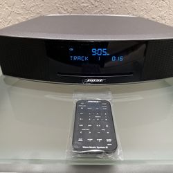 Bose Wave Music System IV + Remote