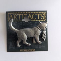 Artifacts Vintage Pewter Tone Cat Holding Dangling Kitten Pin Brooch by J&J