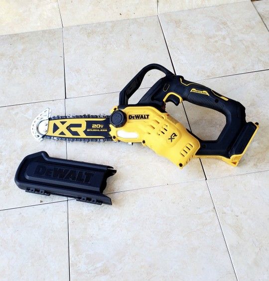 DeWALT 20V XR 8in. Pruning Chainsaw (Tool-Only)