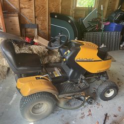 Cub Cadet Z Turn Lawn Tractor 