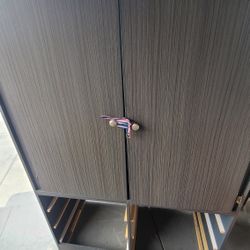 Kitchen Cabinet