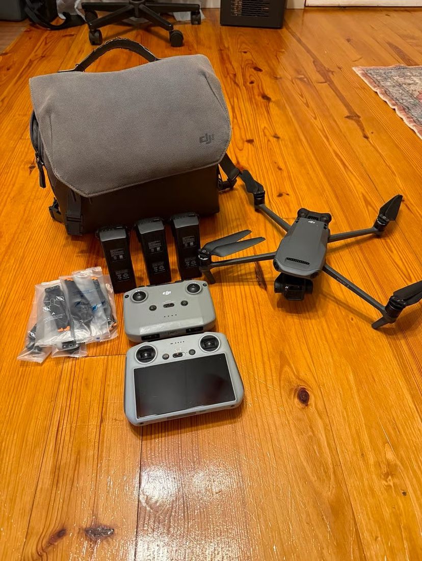 DJI Mavic 3