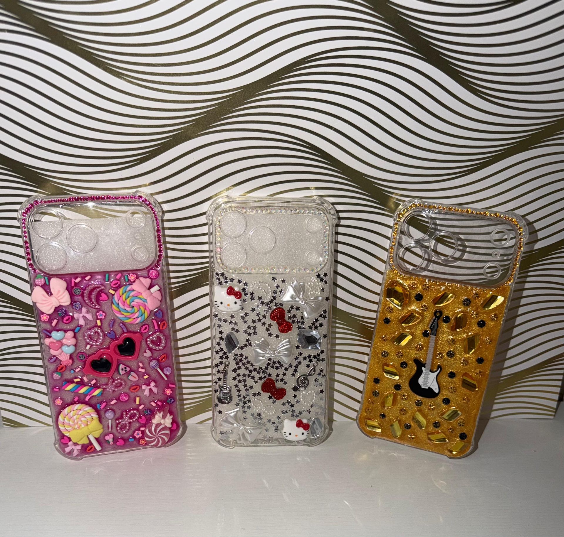 iPhone 17 Pro Max Cute Cases – Handmade Glitter, Rhinestones & Kawaii Designs (3 Styles Available)