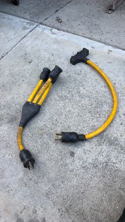 Electrical y plug