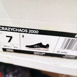 Adidas ladies size 7 brand new