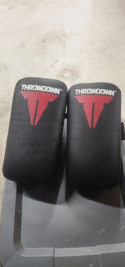 Throwdown Elite Curved Thai Pads