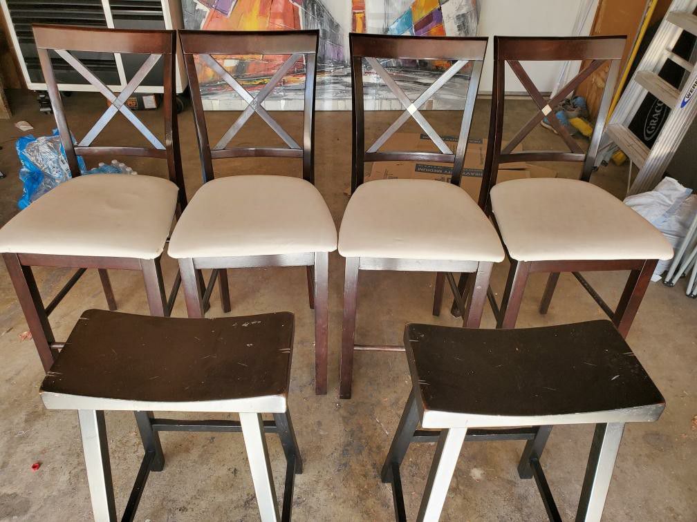 Matching set of 4 wooden chairs- table NOT included