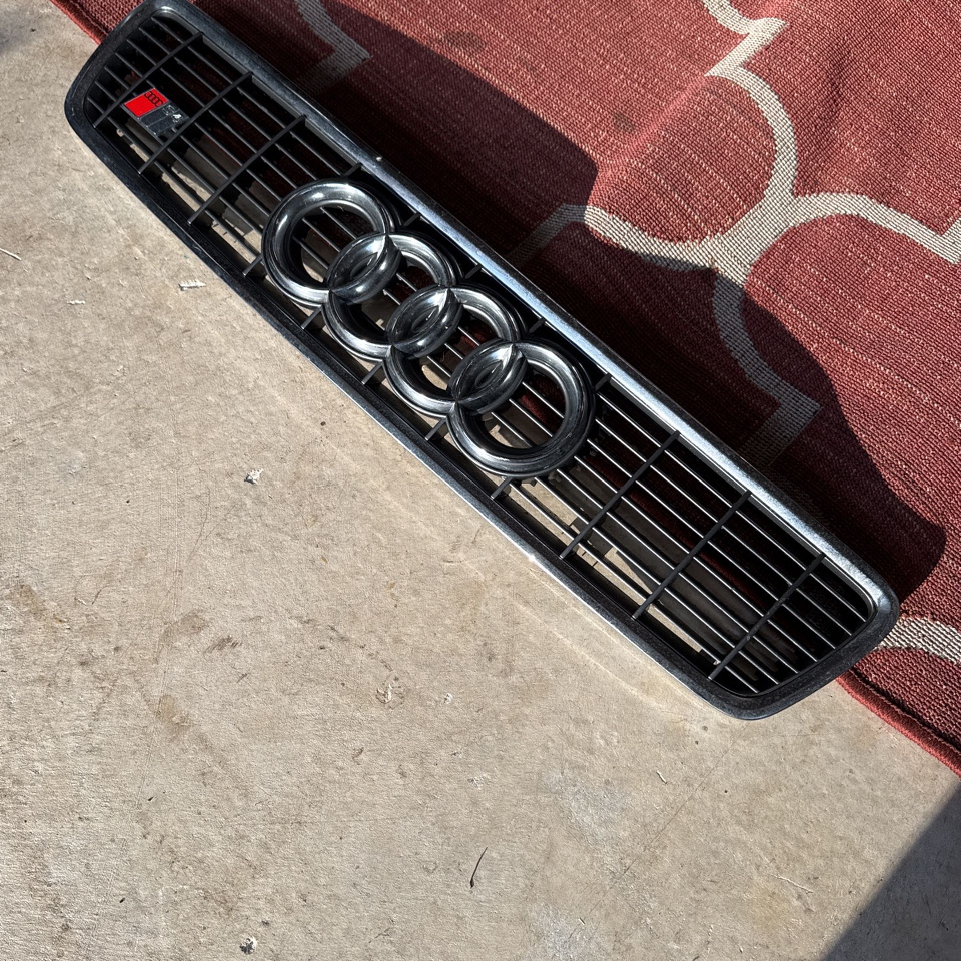 Audi S4 Grill