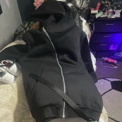 Rick Owen’s mountain hoodie size m