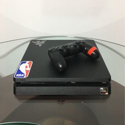 PlayStation 4 Slim 1TB