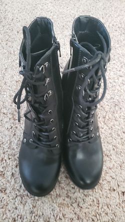 Guess Boots Size 10