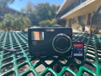 GE C1033 10.1MP Digital Camera - Black