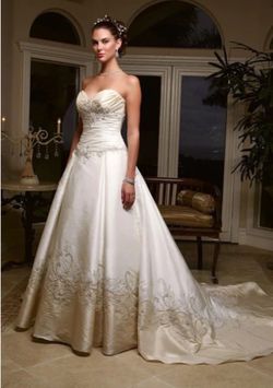 Casablanca White wedding dress
