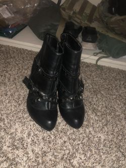 Kardashian Kollection Heels