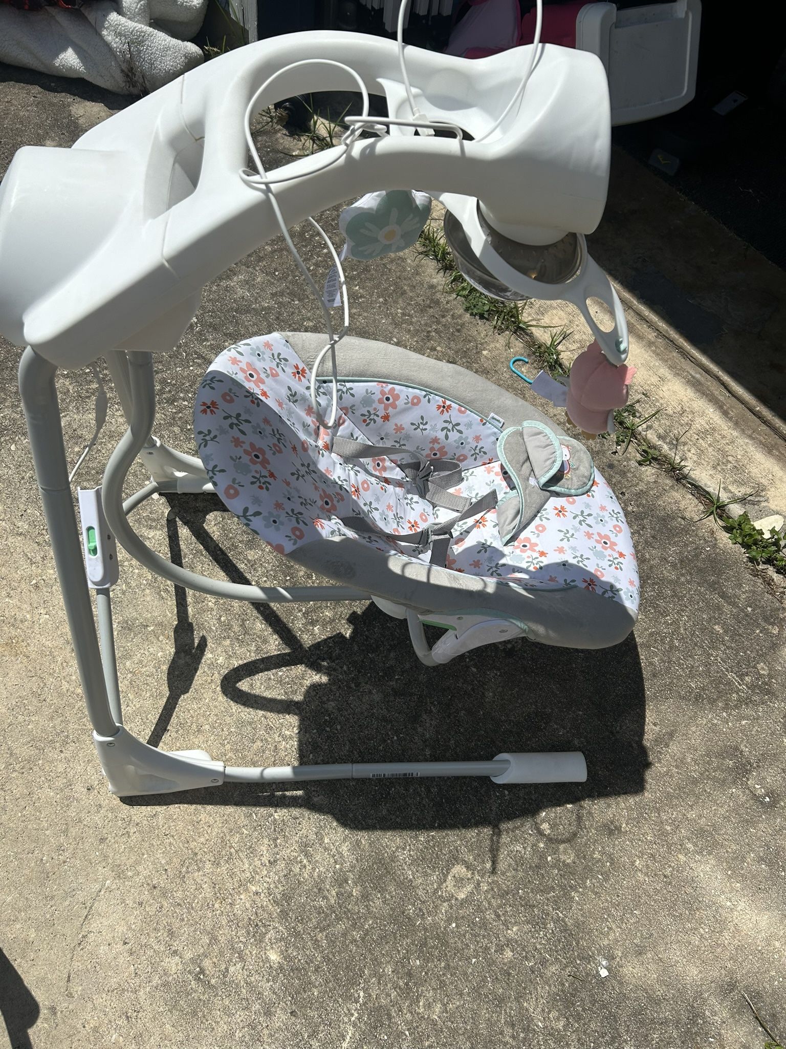 Ingenuity InLighten 5-Speed Baby Swing - Swivel Infant Seat, 5 Point Safety Harness, Nature Sounds, Lights - Nally Owl