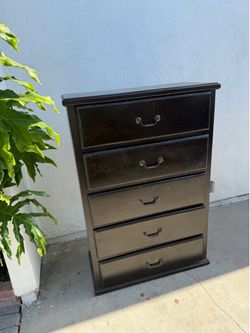 Dresser