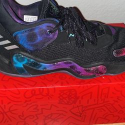 Adidas D.O.N