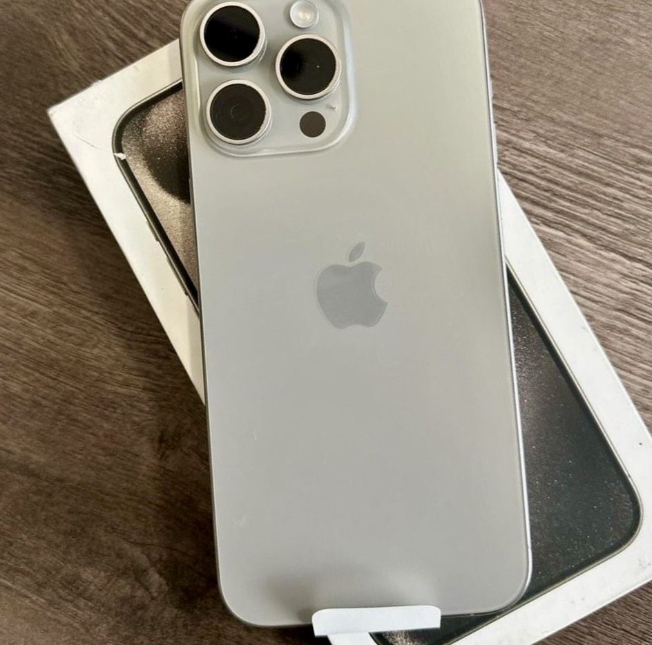 Used iPhone 15 Pro Max 512GB - Natural Titanium