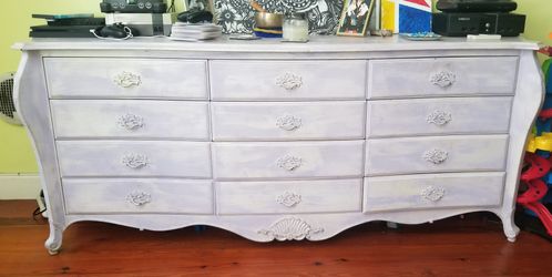 Large french dresser