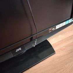 JVC TV "42inch With Remote 
