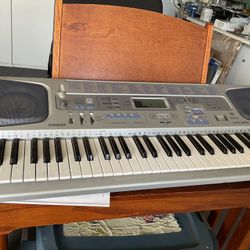 Casio Keyboard With Table