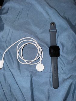 Apple watch series 8