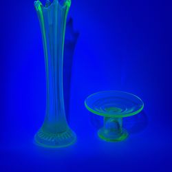 Green Uranium glass irratiated glass Vaseline glass