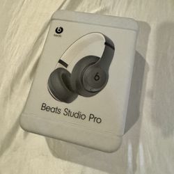 Beats Studio Pro