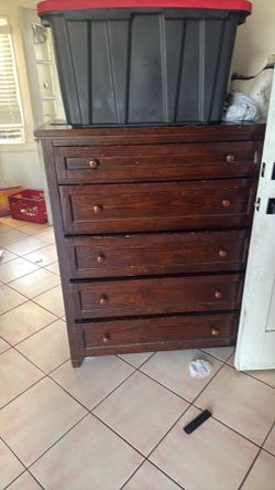 Dresser