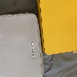Micheal Kors Crossbody Bag