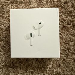 Apple AirPods Pro 2nd Gen MagSafe USB-C