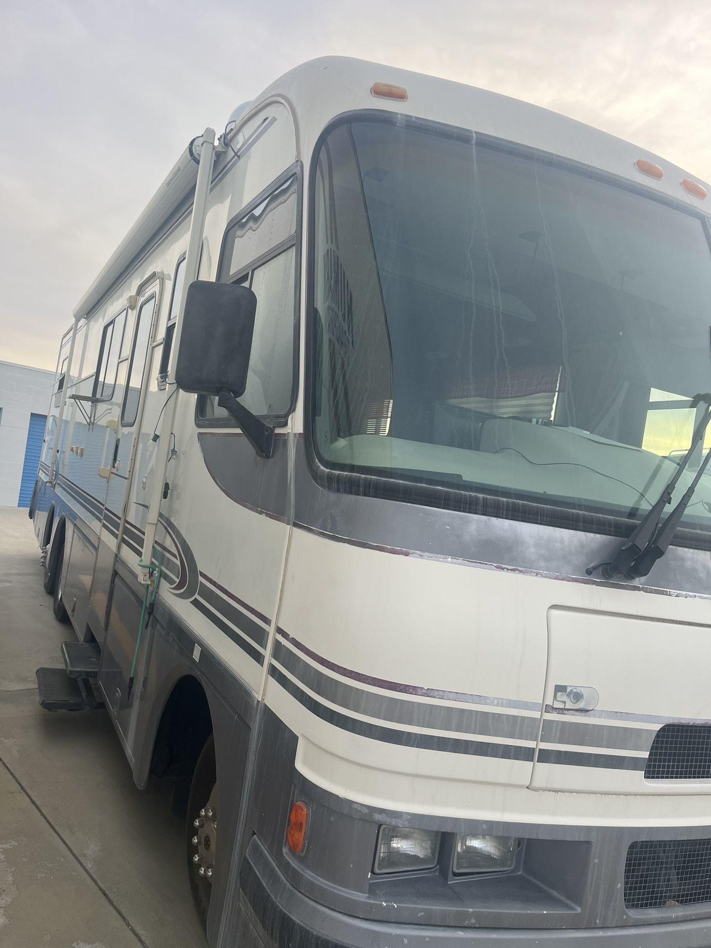 1995 Holiday rambler Motorhome for Sale in Lancaster, CA - OfferUp