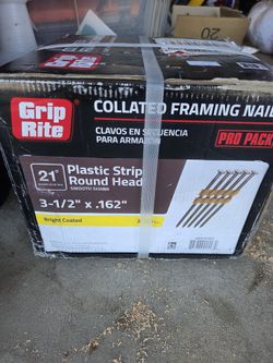 New Box Of 31/2 Gun Nails