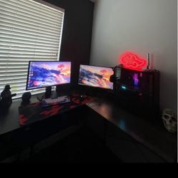Whole Gaming Computer Set Up 