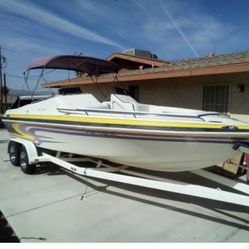 Advantage Citation 23’Deep V Hull